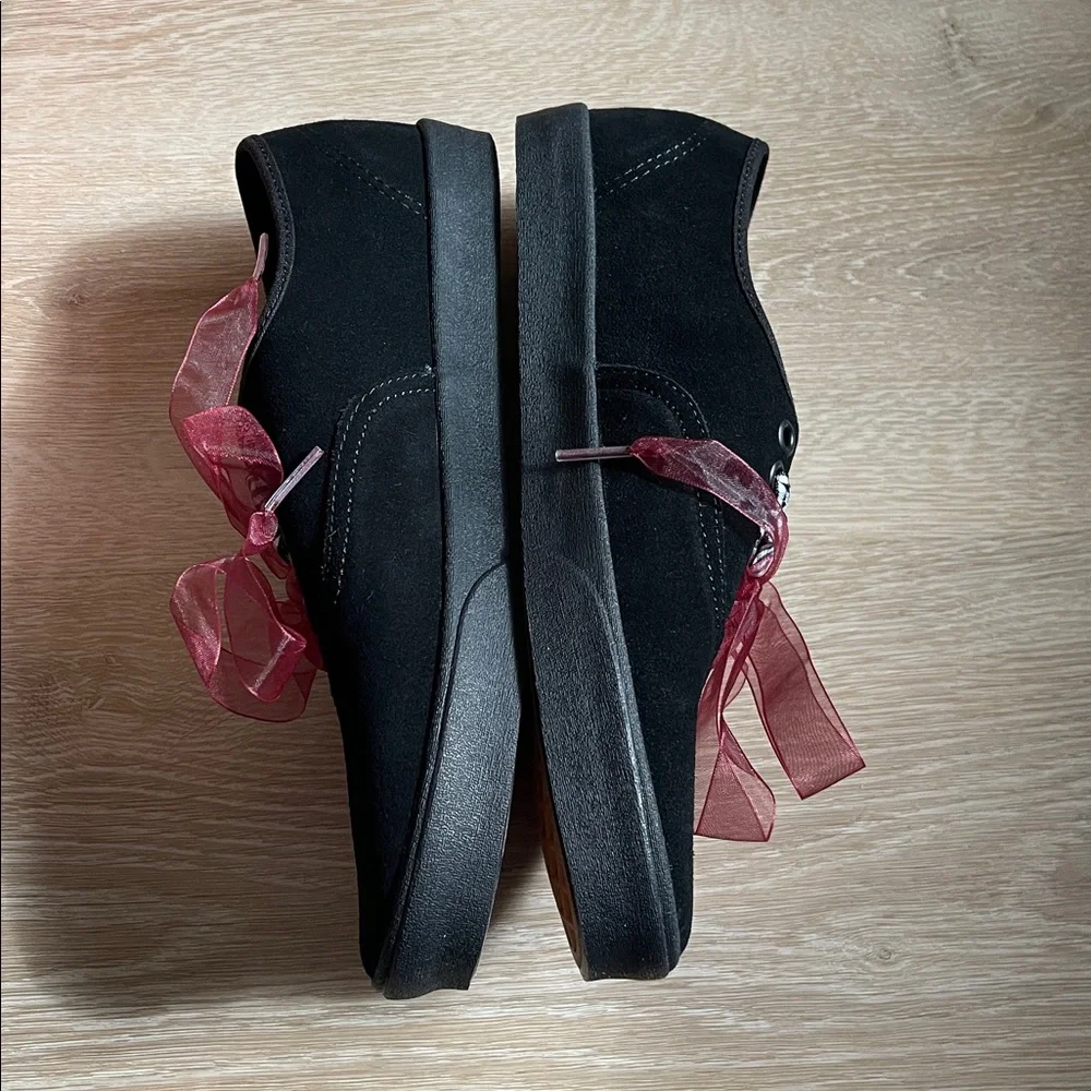 New with box Vans suede authentic lowpro - Picture 4 of 9